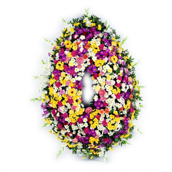 Corona de 90 cm compuesta de flores varias